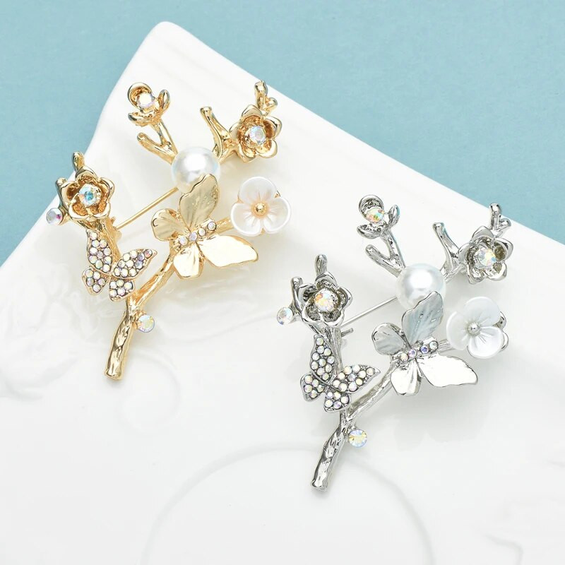 Wuli&baby drugelių ir gėlių sagės moterims Unisex 2 spalvų vabzdžiai ir augalai Laisvalaikio vakarėlio sagės smeigtukai Dovanos