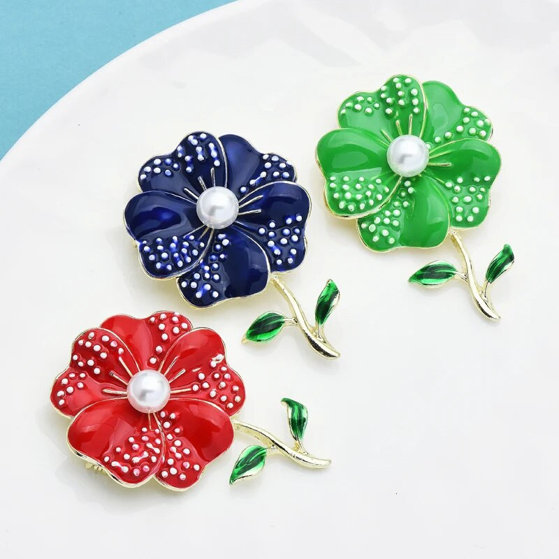 Wuli&baby Dot emaliuotos gėlių sagės moterims Unisex 3 spalvų perlų vakarėlis kausalinės sagės smeigtukai Dovanos