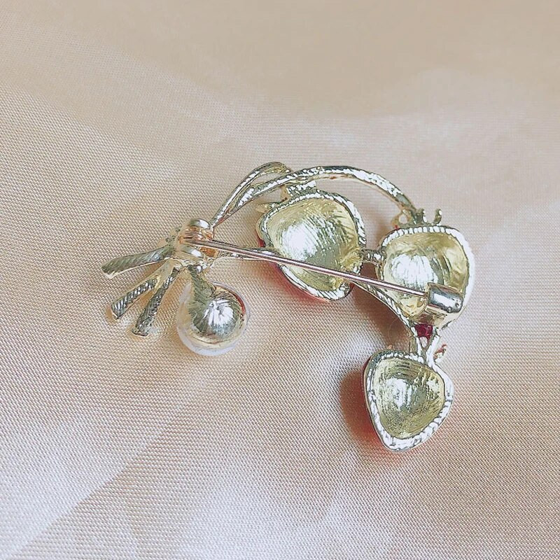 Emajl Jagoda Broševi Igle Voće Slatki cvijet Jagoda Djevojka Broš Svileni šal Kopča Odjeća Uradi sam Šešir Torba Dodatak