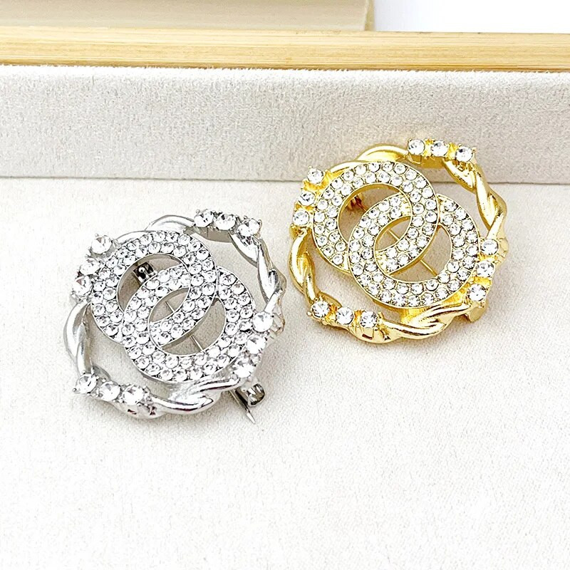 Κορεάτικο Rhinestone Διπλό Δαχτυλίδι Καρφίτσα Μεταλλική Τρεις Στρογγυλές Καρφίτσες Γυναικεία T-Shirt Ζακέτα πόρπη κοσμήματα Αξεσουάρ Χονδρική