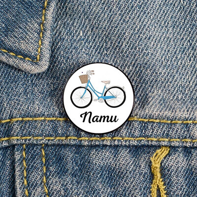 Namjooning roosa trükitud nööpnõel Kohandatud naljakad prossid särk Reväärkott Armas märk Multifilmi emailnõelad armastatud tüdrukusõpradele