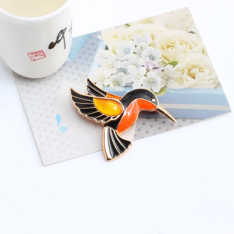 Starinski nakit Broševi za žene Šarene emajlirane igle Metalne ptice Slatki broš Ptica Kolibri Značka Dodaci visoke kvalitete