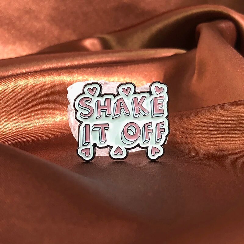 Emajlirana igla s natpisom Romantična traka Broš s ružom Prilagođena značka za rever Zabavni crtani nakit Poklon za prijatelje, djecu