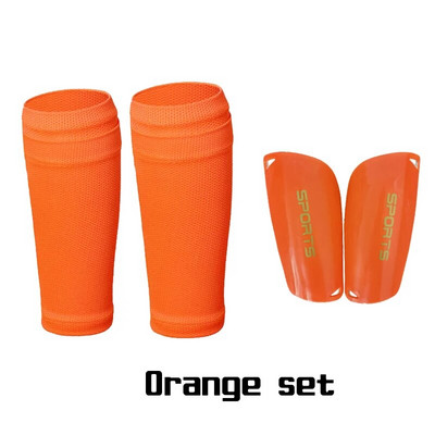 1 kasulik komplekt täiskasvanutele mõeldud jalgpalli kaitsesokid taskujalgpalli säärekaitsmetega säärevarrukad toetavad säärekaitset sääretugedes