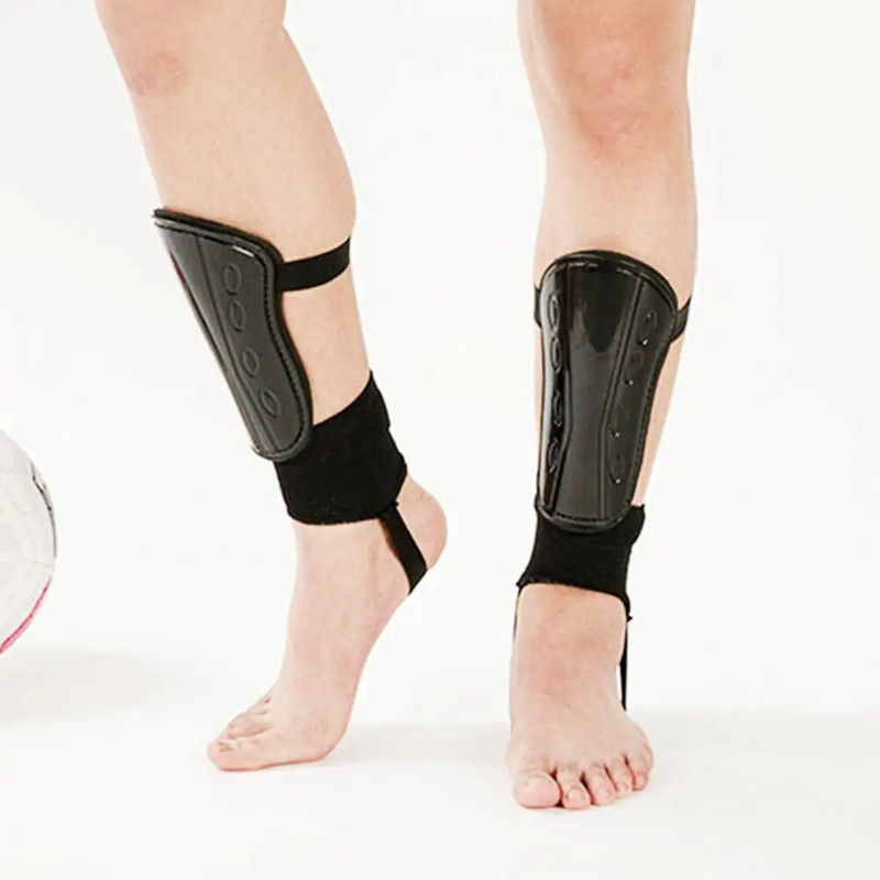 Jalgpalli säärekaitsmed Jalgpalli põrutuskindluse säärekaitsed Tugevdatud rihmadega säärekaitsmed jalgpalli jaoks lastele