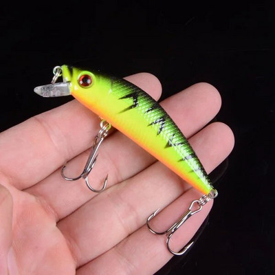 1Pcs 7cm 7.4g Umjetni tvrdi mamac Laser Minnow mamac za ribolov pesca udice riblji vobler pribor crankbait s 3D očima