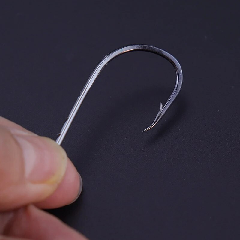 50 tk/partii õngekonksud, topeltsöödahoidik, okastraat, pika varrega, süsinikterasest teravad kalakonksud, ranna- ja elava söödaga õngekonksud