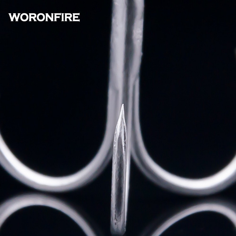 20 tk/partii Paks kolmikkonks, tugev tõmme 1# 2# 4# 6# 8# 10# 12# kõrge süsinikusisaldusega terasest ümmargune volditud kolmekordse omaniku õngekonksud