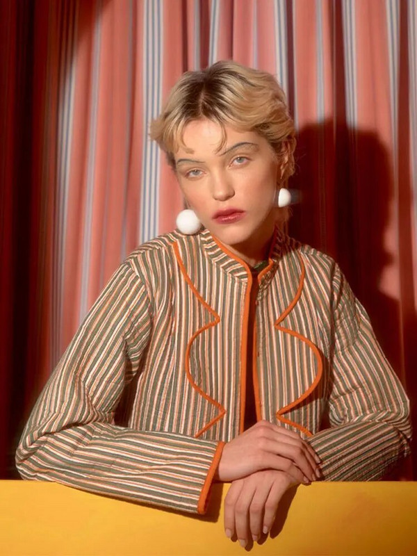 Kontrastvärvi triibuline lühike mantel Standkrae Vintage soe paks naiste jope 2023 sügistalvine vaba daami mantel