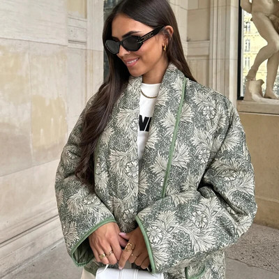 Atvarte marginta trumpa medvilninė striukė, moteriška ilgomis rankovėmis, šilta kišenine megztiniu, stora rudens žiemos mada moteriški gatvės viršutiniai drabužiai