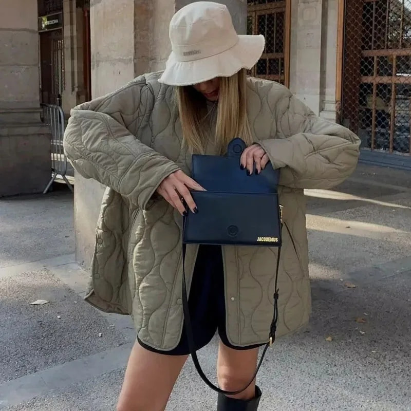 TRAF tepitud jakk naistele 2023. aasta sügistalvine pikkade varrukatega O-kaelusega ülerõivad Elegantne luksuslik disaineri tepitud jope naiste trend