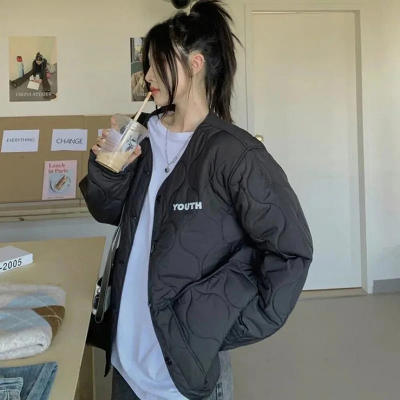 Talveparka Naiste mustad lukuga jakid soe paks mantel Lühike jope Korea Tänavarõivad Ülerõivad Harajuku Riided Suured topid