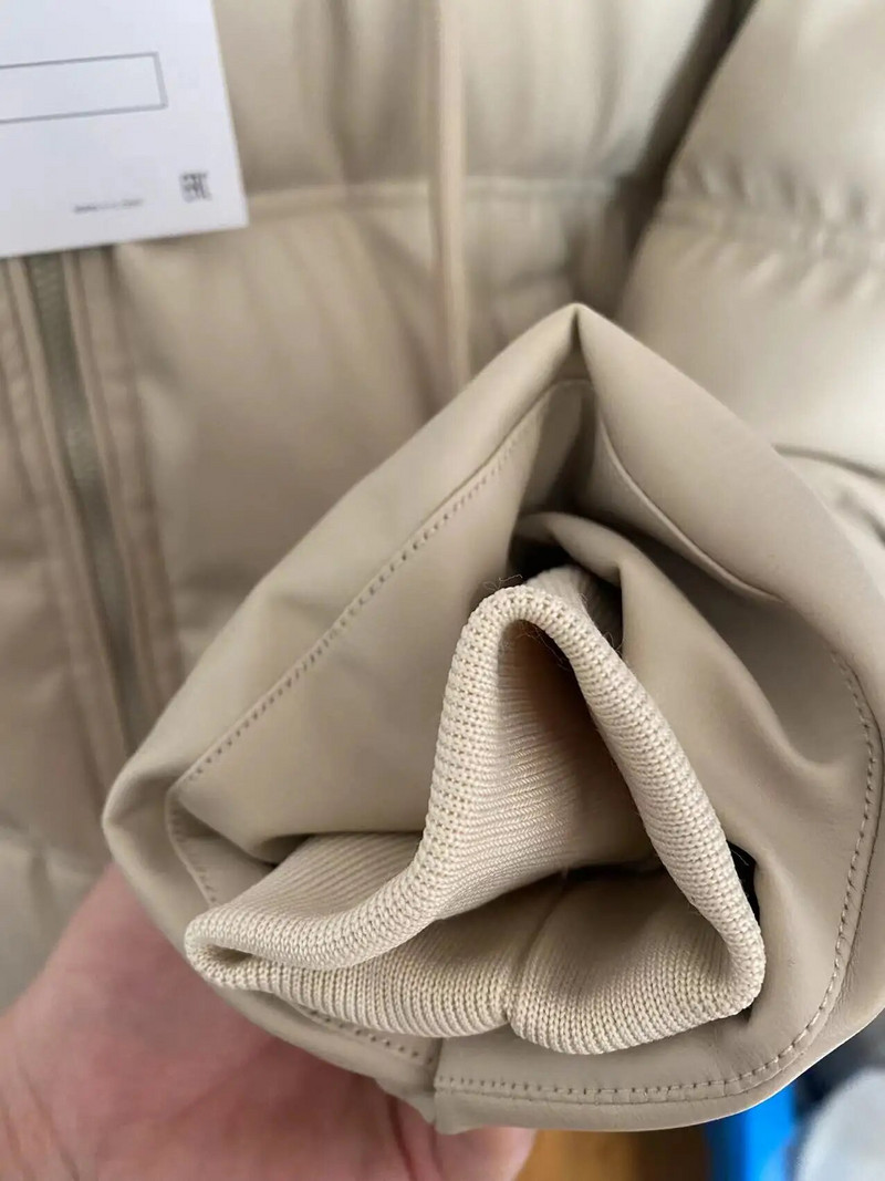 Rudens ir žiemos nauji moteriški drabužiai europietiška ir amerikietiška gatvės stiliaus dirbtinės odos trumpa medvilninė striukė su gobtuvu