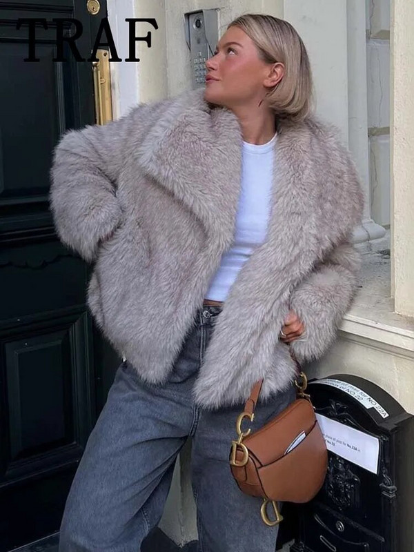 TRAF kunstkarusnahast kärbitud jakid naistele mantlid Paks soe pehme jope naine 2023 pikkade varrukatega vabaaja mantel uutes ülerõivastes