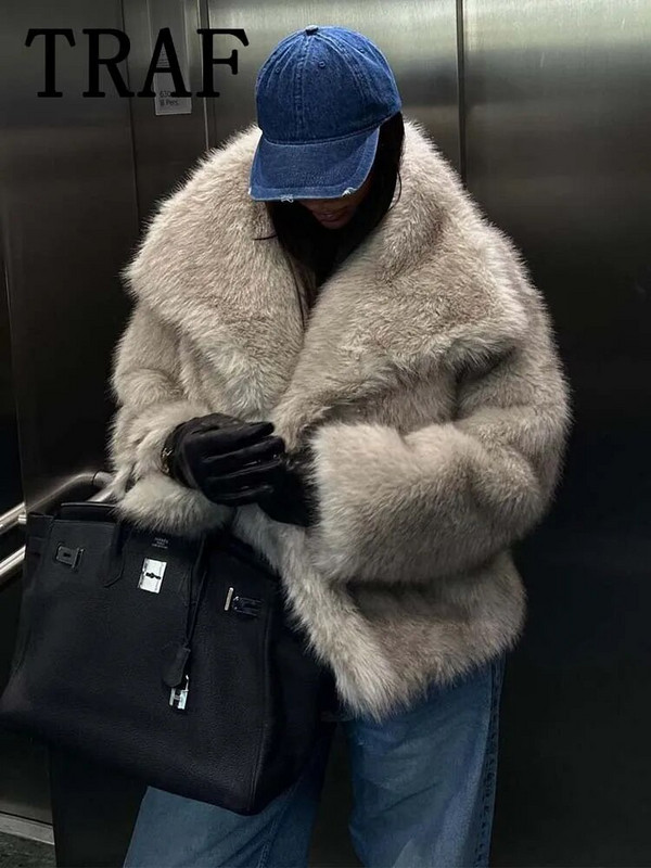 TRAF kunstkarusnahast kärbitud jakid naistele mantlid Paks soe pehme jope naine 2023 pikkade varrukatega vabaaja mantel uutes ülerõivastes