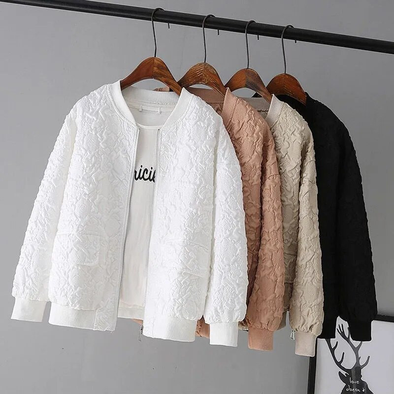 Vienspalvė moteriška trumpa beisbolo striukė 2023 m. Nauja korėjietiška pavasario laisvalaikio balta striukė Moteriški megztiniai su užtrauktuku madingi