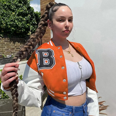 Naine Y2K ülisuure pesapallivormi jope Bomber pealismantli kirjadega tikandimustriga pikkade varrukatega jakk