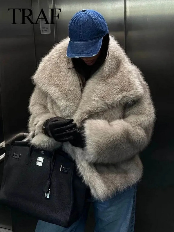TRAF 2023 Moteris, vintažinio dirbtinio kailio efekto trumpa striukė Viršutiniai rūbai moteriški šilti pliušiniai paltai moteriški laisvalaikio apykaklės storas paltas