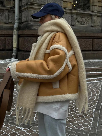 Пачуърк Pu Leather Lambs Wool Fur Cut Jacket Дамско яке с ревер яка Удебелено топло късо палто 2023 Есен Зима Дамско връхно облекло