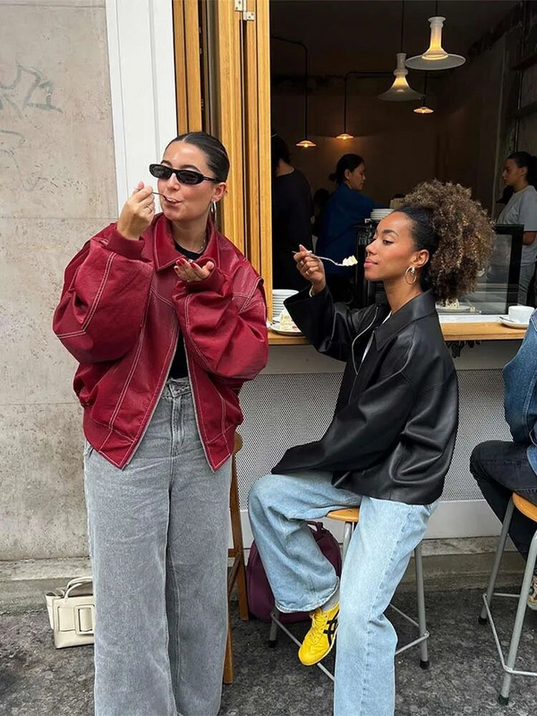 Moteriškos rudeninės raudonos spalvos striukės, madingos, atlenktos apykaklės atvartas, dideli, odiniai paltai, 2023 m. Prašmatnios kontrastingos kišenės Pu striukė