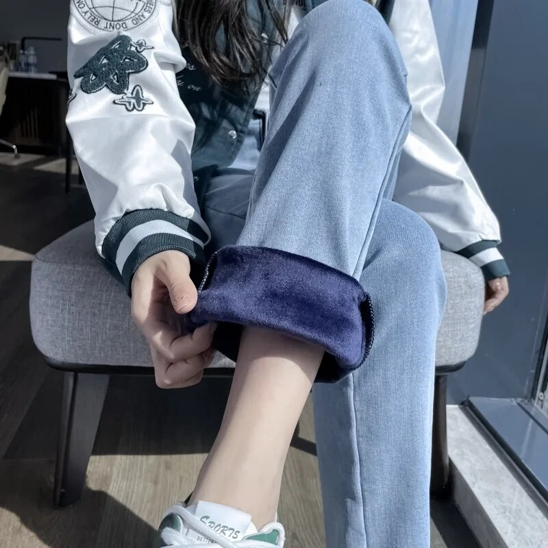 GUUZYUVIZ 2023 m. žiemos tiesūs vilnoniai džinsai moteriški šilti stori, laisvi aukštu juosmeniu aksominės džinsinės kelnės