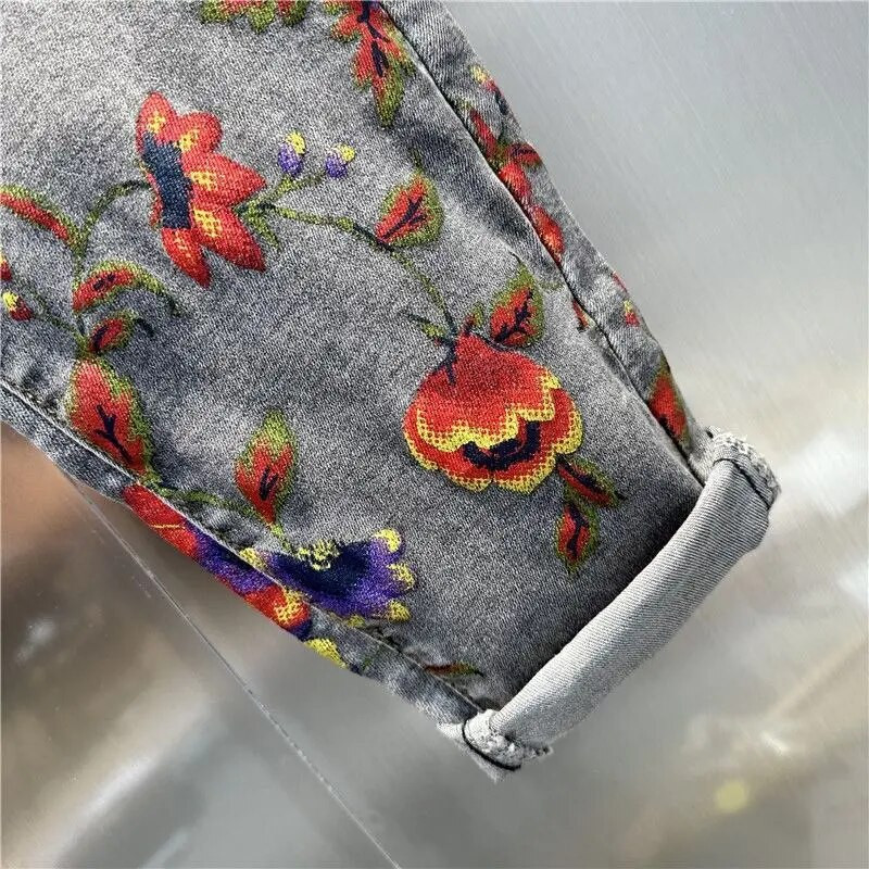 Gėlėti džinsai, moteris, 2023 m. pavasaris, ruduo, naujos aukšto juosmens laisvos, individualiai prigludusios kelnės, margintos džinsinio audinio kelnės „Haremas“ moteriškos kelnės „Femme“