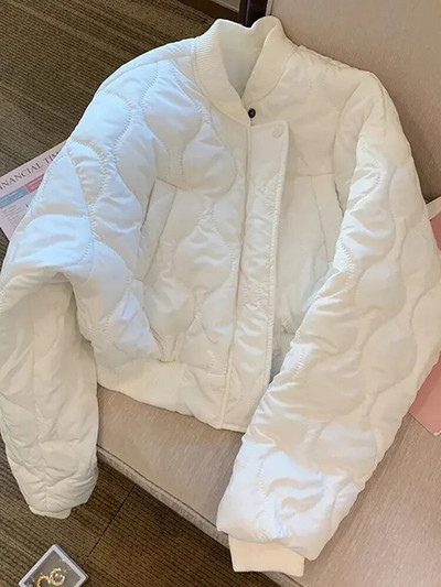 Zoki Бели дамски леки паркове Дизайн зимно корейско тънко пухено палто Ежедневно О деколте Дебело късо яке с памучна подплата