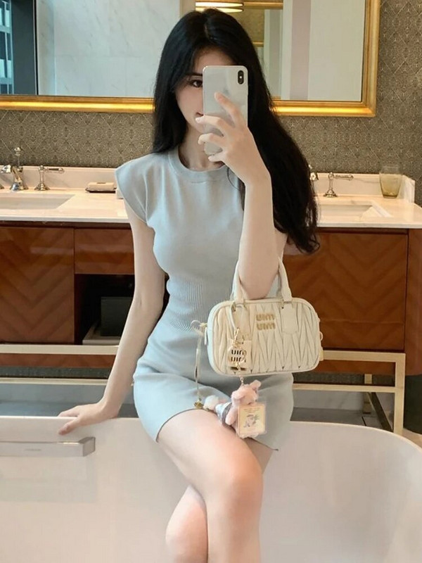 Minikleidid naistele kudumine soliidne vabaaja õrn korea stiil varrukateta esteetiline mood Tavaline tänavariietus O-kaelusega suvine pehme