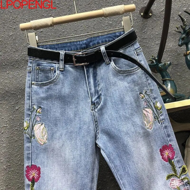 Moteriški džinsai 2023 m. Naujos vintažinės gėlių siuvinėjimo kelnės iki kulkšnių Džinsiniai džinsai Laisvalaikio haremo kelnės