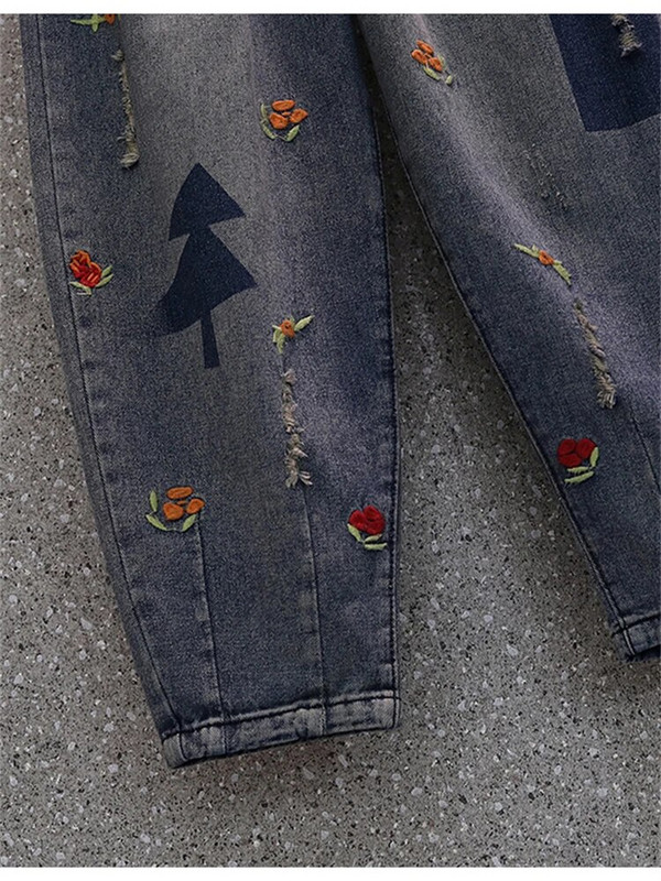 Kevadmood Naiste lilletikandid Värske stiiliga teksapüksid Naise elastne vöökoht Retro-rebitud teksad Vabaaja lahtised haaremipüksid