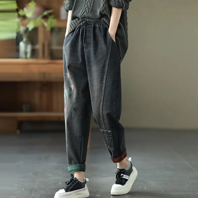 Naiste vabaaja teksad poiss-sõbrale Uued 2022. aasta kevadised korea stiilis tänavarõivad, vintage tikandid, naiste pahkluuni ulatuvad teksapüksid B1566