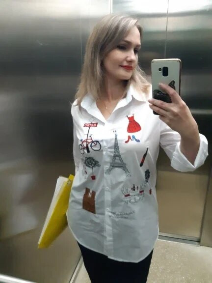 Nauja balta moteriška palaidinė 2023 m. ilgomis rankovėmis medvilninė siuvinėta palaidinė Moteris laisvalaikio sagų dizaino moteriški marškiniai su apatine apykakle 5083