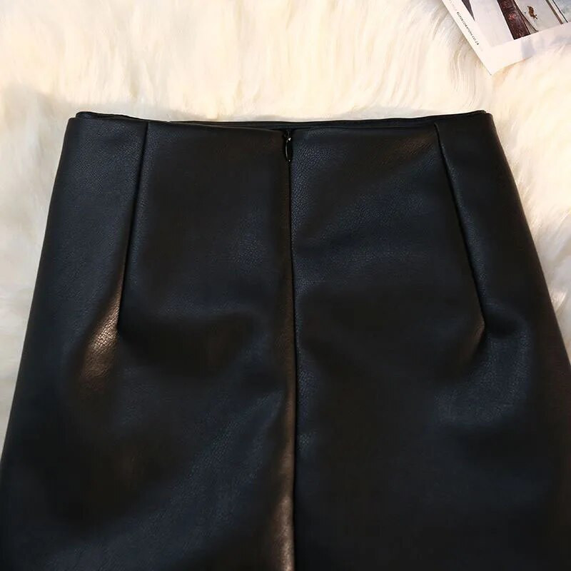 Must seksikas nahast seelik, kõrge vöökoht, A-joon ebaregulaarne plisseeritud disain Ameerika äge korea mood Puhas soov Kevad sügis