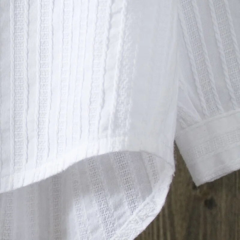 2023. aasta uus kevadsuvi põhjuslikud valged naiste särgid V-kaelusega lahtised 100% puuvillased kontorinaised elegantsed topelttaskutega pluusiga särgid, topsid