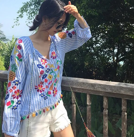 Vintage tikandiga särgid Naiste tuunika Suveriided Lahtised pikkade varrukatega Nööriga narmad Valge puuvillane etniline pluusisärk Blusas