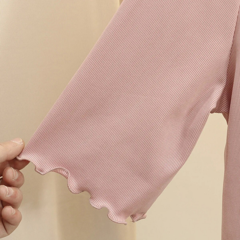 4XL suures suuruses naiste põhi-T-särk 2023. aasta kevadsuvi volangiga krae t-särgid, poolvarrukad, ülaosad, suured kõverad riided