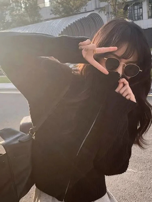 Y2k Estetski Harajuku kardigan Mujer Kardigan s dolčevitom i uličnom odjećom Sive kratke majice s patentnim zatvaračem Jesen 2023. Jednobojni jednobojni pulover