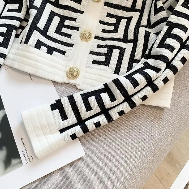 Naiste rõivamantel 2023. aasta Vintage temperament Elegantne kardigan O-kaelusega pikkade varrukatega vabaaja lahtised sirged trükinööbid Uus