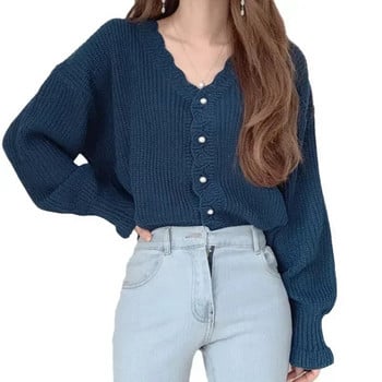 Нова дамска сладка плетена жилетка с перлени копчета за есен/зима 2023 г. Модна свободна ретро пуловер с V-образно деколте и палто