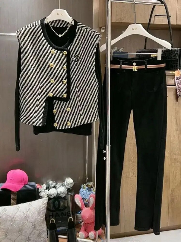 Mados juostelės berankovių megztinių Moteriški rudens žiemos drabužiai Moteriški Moteriai Šilta Liemenė Laisvalaikio mergaičių gražūs viršutiniai drabužiai Liemenės