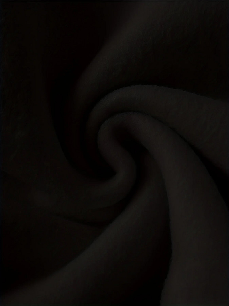 Naiste sügistalvised kampsunid, mustad lahtised plusssuuruses