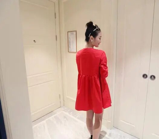 Hulgimüük 2023. aasta kevadsärgid pikkade varrukatega O-kaelusega rasedatele pluusid, punased rasedatele mõeldud riided, naiste särkide hulgimüük