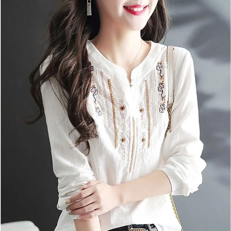 Rasedate naiste puuvillane valge pikkade varrukatega särk 2023. aasta kevad ja sügis avara tikandiga etnilise stiiliga V-kaelusega rasedate topp LF060