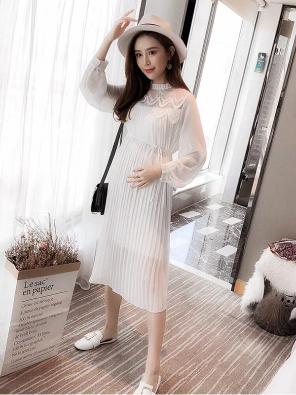 2023. gada pavasara rudens Grūtnieču kleitas ar garām piedurknēm fotosesija. Brīvs, taisns apģērbs grūtniecēm Grūtniecības apģērbs