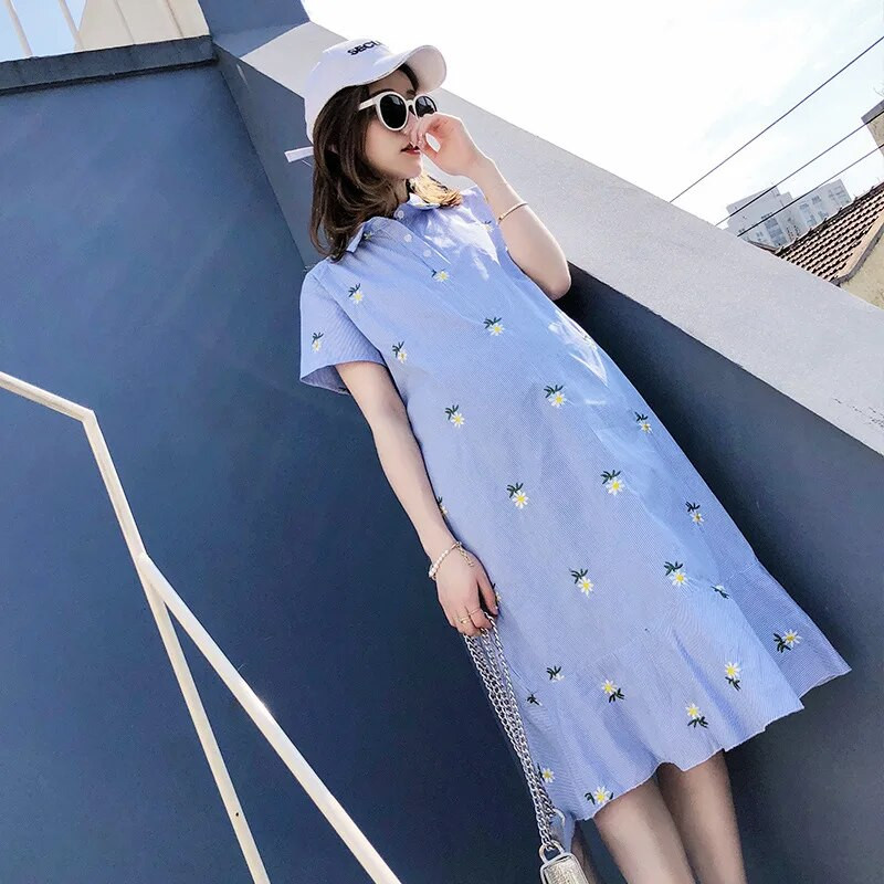 Uued suvised rasedakleidid Moodsad triibulised riided Keskmise pikkusega puuvillane vabaajakleit rasedatele