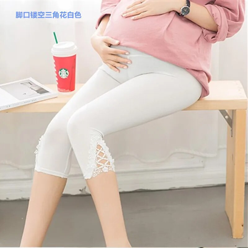 Didesnio dydžio motinystei 3xl vasariniai nėrinių šortai nėščioms moterims Trumpi motinos pilvo dryžuoti antblauzdžiai Namų laisvalaikio didelio dydžio kapris