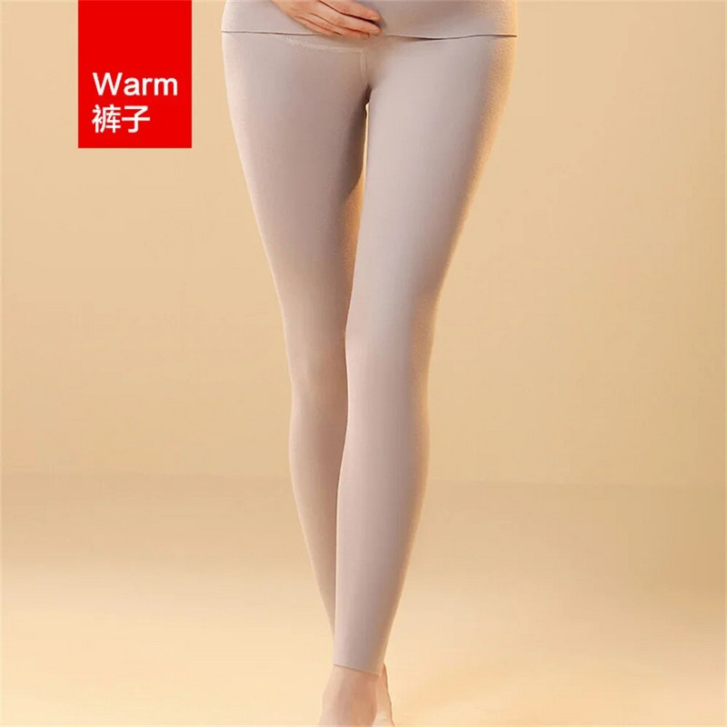Sügisel ja talvel kannavad rasedad saksa sametretuusid soojad püksid Naised kannavad pehmet aluspesu vatipüksid Naised