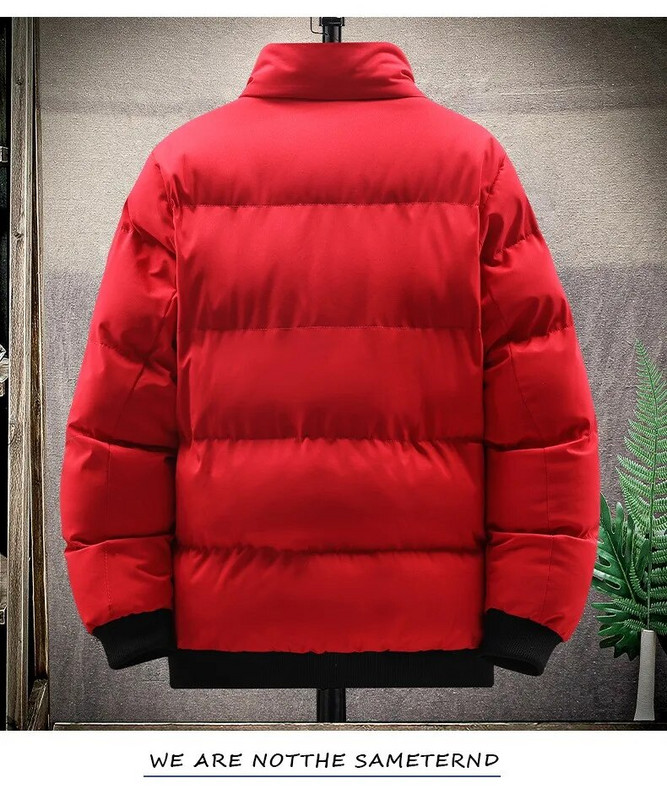 Vyriška medvilninė striukė žiemos striukė 2023 metų naujos tendencijos trumpo stiliaus pastorinta pūkinė striukė