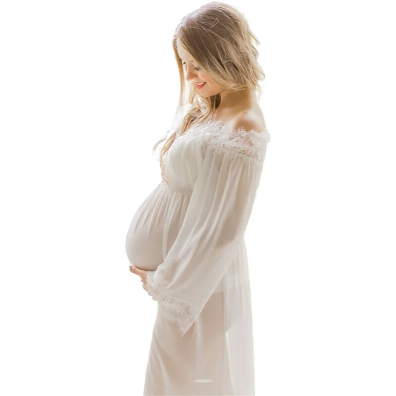 Kaldkriipsu kaelaga šifoonist pitsist raseduste fotosessioonikleit täisvarrukatega, läbi fotograafia pikk kleit