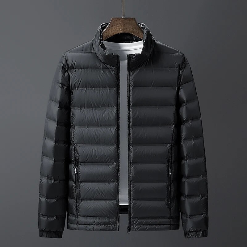 5XL 6XL 7XL 8XL Liela izmēra vīriešu viegla dūnu jaka rudens/ziemas pilnīgi jauna jauniešu ikdienas statīvs apkakle Balts pīļu dūnu mētelis